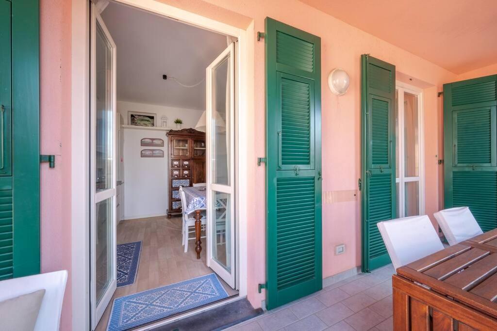 Seaview Cavi B. 100Mt Dal Mare Apartamento Lavagna Exterior foto